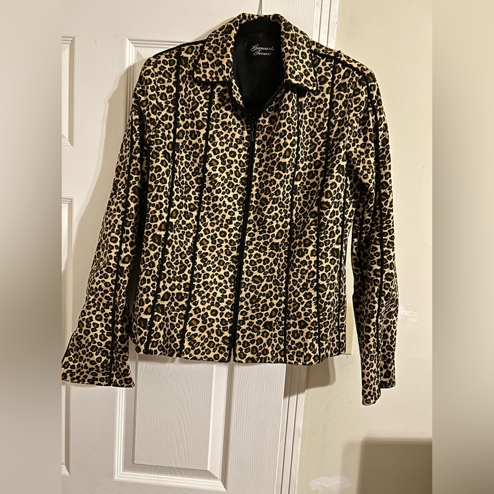Giancarlo Ferrari  Blazer.